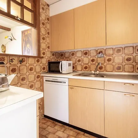 Central Studio With Free Swimming Pool Apartman Verbier