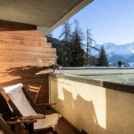 Central Studio With Free Swimming Pool Apartment *